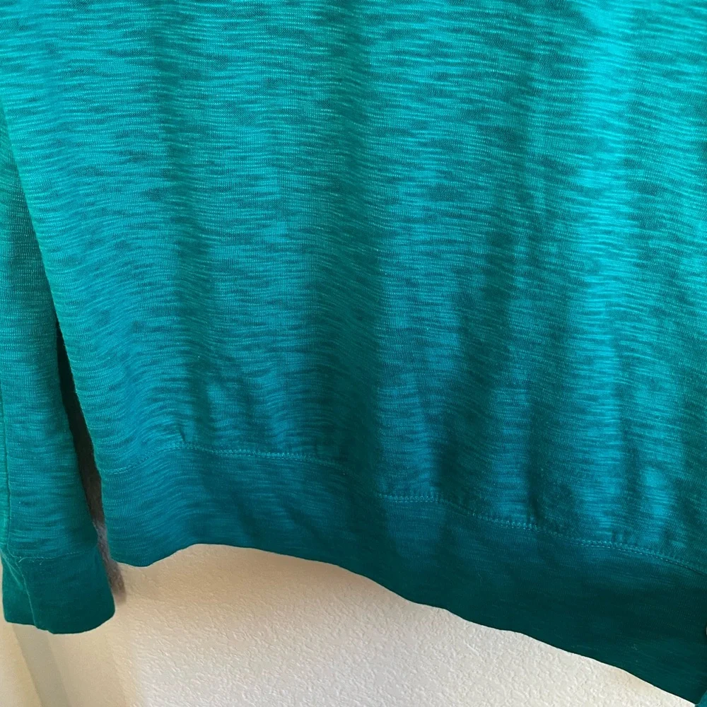 No Boundaries Teal Long Sleeve Top with Lace Detail on shoulders and backside. - Picture 4 of 5